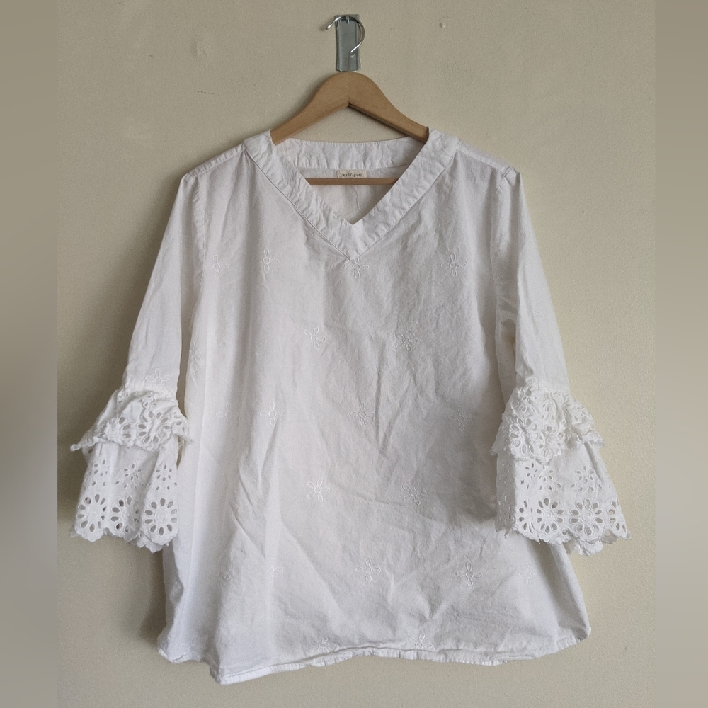 Jennifer Grace White Boxy Blouse with Ruffled 3/4 Sleeves – Size 2X